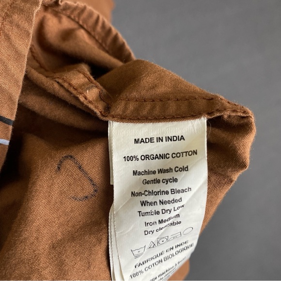 Prana Broderick Button Shirt Men’s Medium Brown Carabiners All Over Print Hiking - Picture 9 of 9